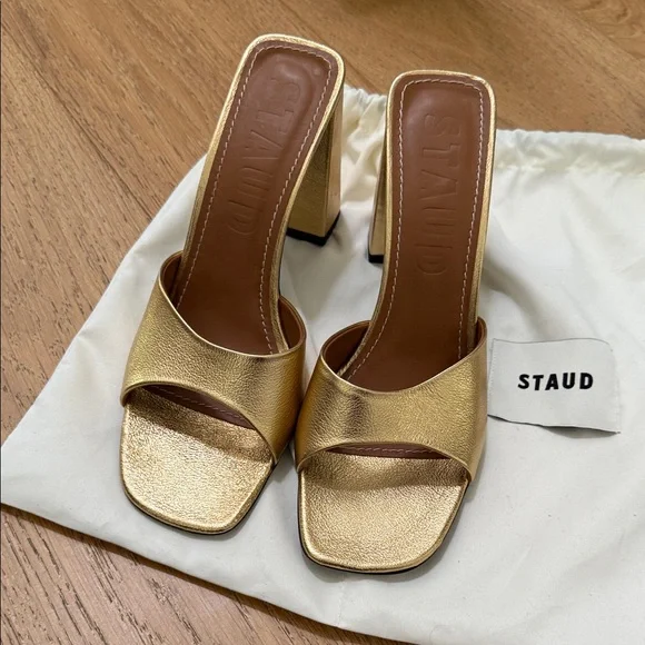 STAUD Sloane Metallic Leather Heel